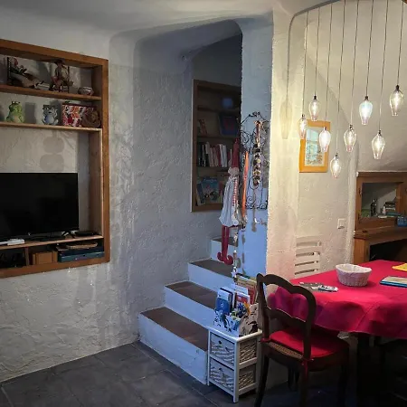 Village House וילנב-לובה